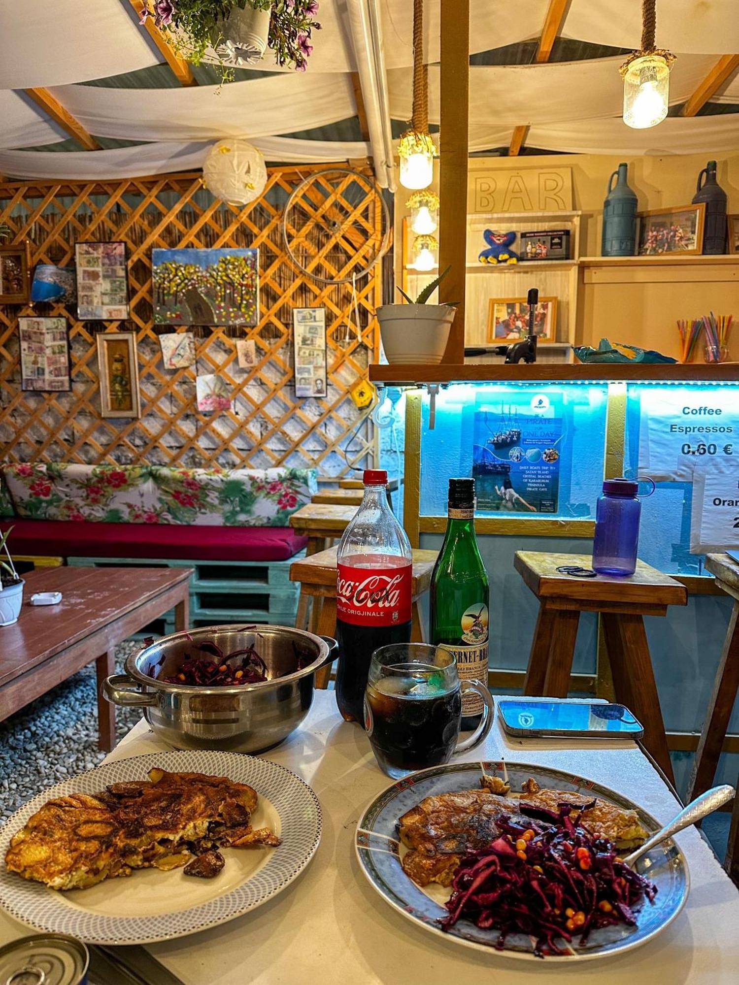 Vlora Backpackers Hostel & Bar Lungomare Exterior foto